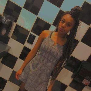 Meet your Posher, Adrianna